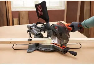 Пила торцювальна мережева BLACK+DECKER BES701 №7