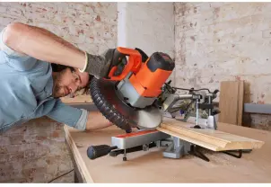 Пила торцовочная сетевая BLACK+DECKER BES710 №4