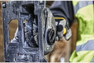 Штроборез аккумуляторный бесщёточный DeWALT DCG200T2 №31