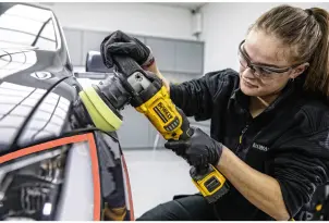 Полировальная машина аккумуляторная DeWALT, 18В XR Li-Ion, бесщеточный, 2000 - 5500 об / мин, вес 2.9 кг, без аккумуляторов и зарядное устройство №10