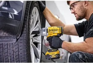 Гайковерт ударнийакумуляторний безщітковий DeWALT DCF899N №12