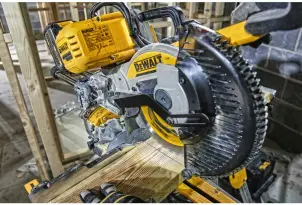 Пила торцовочная аккумуляторная бесщёточная DeWALT DCS727N №16