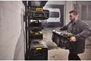 Ящик TOUGHSYSTEM 2.0 DeWALT, 555х375х317 мм, збільшеної місткості з лотком №13