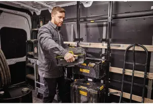 Ящик TOUGHSYSTEM 2.0 DeWALT, 555х375х415 мм, збільшеної місткості з лотком №8