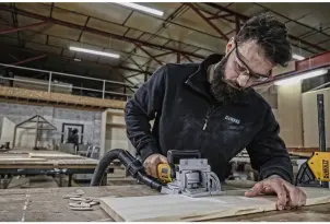 Фрезер ламельний мережевий DeWALT DW682K №14