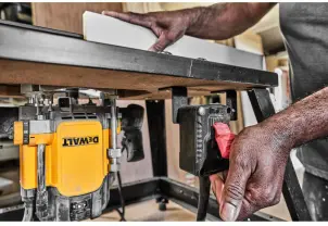 Фрезер мережевий DeWALT DWE627KT №11