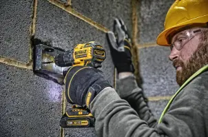 Дрель-шуруповерт аккумуляторная бесщёточная DeWALT DCD708N №8