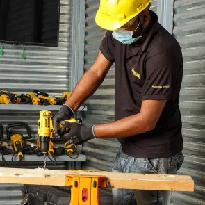 Дриль-шурупокрут акумуляторний безщітковий DeWALT DCD991NT №16