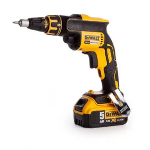 Шуруповерт аккумуляторный DeWALT, 18V XR Li-Ion, бесщеточный, 30/5 Нм, 4400 об / мин, чемодан, вес (с аккум. 2 Ач - с аккум. 5 Ач) 1.48 / 1.8 кг №7