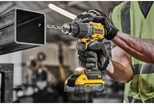 Набір з двох інструментів безщіткових DeWALT DCK2050H2T №17