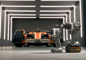 Набір з двох інструментів акумуляторних безщіткових McLaren F1 TEAM LIMITED EDITION DeWALT DCK200MP2T №29