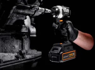 Набір з двох інструментів акумуляторних безщіткових McLaren F1 TEAM LIMITED EDITION DeWALT DCK200MP2T №34