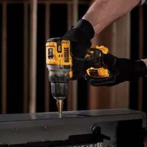 Набір з двох інструментів безщіткових DeWALT DCK2110L2T №23