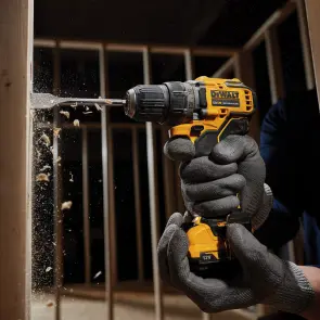 Набір з двох інструментів безщіткових DeWALT DCK2110L2T №25