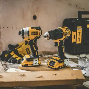 Набір з двох інструментів безщіткових DeWALT DCK2062D2T №8