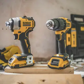 Набір з двох інструментів безщіткових DeWALT DCK2062D2T №10