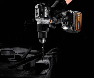 Дрель-шуруповерт ударная McLaren F1 TEAM LIMITED EDITION DeWALT DCD85MP2T №13