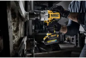 Гайкокрут ударний акумуляторний безщітковий DeWALT DCF964NT №9