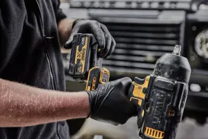 Гайкокрут ударний акумуляторний безщітковий DeWALT DCF900P2G №9