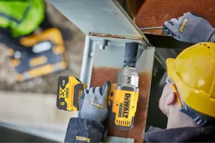 Гайкокрут ударный аккумуляторный бесщеточный DeWALT DCF900P2T №10