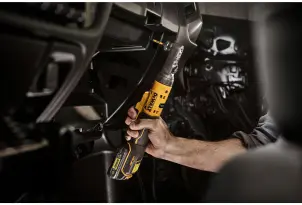 Гайкокрут кутовий - ключ-храповик акумуляторний безщітковий DeWALT DCF500L2G №9