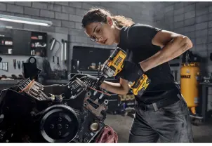 Гайкокрут ударный аккумуляторный бесщеточный DeWALT DCF891N №12