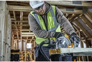 Пила дискова акумуляторна DeWALT DCS570N №13