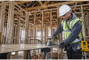 Пила дисковая безщеточная аккумуляторная компактная DeWALT DCS571NT №8