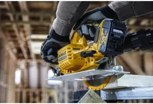 Пила дискова акумуляторна DeWALT DCS570P2 №5