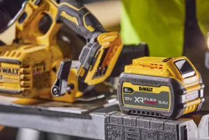 Пила дискова акумуляторна безщіткова DeWALT DCS573NT №13