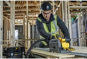 Пила дискова занурювальна акумуляторна DeWALT DCS520NT №4