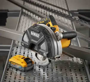 Пилка дискова по металу акумуляторна DeWALT DCS383H2 №7