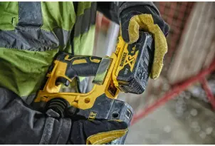 Перфоратор аккумуляторный SDS-Plus DeWALT DCH274N №5