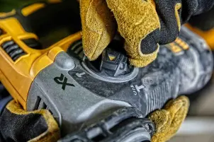 Перфоратор акумуляторний безщітковий SDS-Plus DeWALT DCH274P2T №5
