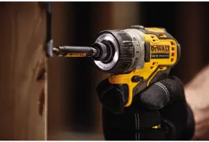 Шурупокрут акумуляторний безщітковий DeWALT DCF601N №6