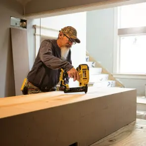 Степлер скобозабивний акумуляторний безщітковий DeWALT DCN681N №8