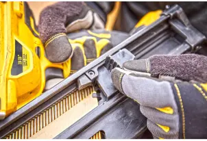Пістолет цвяхозабивний акумуляторний безщітковий DeWALT DCN930P2 №10