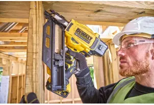 Пістолет цвяхозабивний акумуляторний безщітковий DeWALT DCN930P2 №17