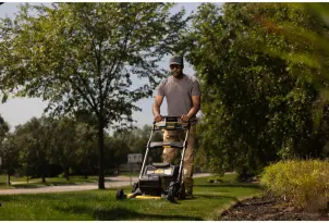 Газонокосилка аккумуляторная бесщеточная DeWALT DCMWP134N №11