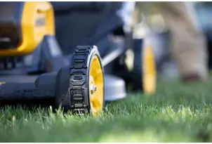 Газонокосилка аккумуляторная бесходная самоходная DeWALT DCMWSP550N №15