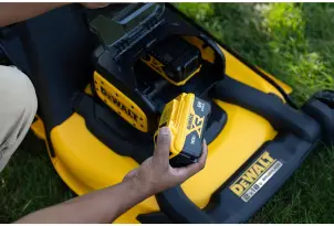 Газонокосарка акумуляторна безщіткова DeWALT DCMWP134W2 №15