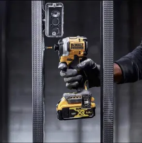 Набор из двух инструментов бесщеточных DeWALT DCK2051E2T №14