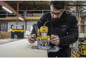 Фрезер мережевий DeWALT D26204K №3