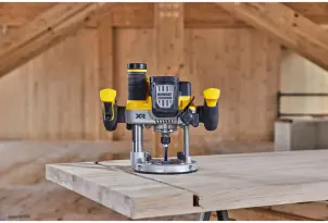 Фрезер акумуляторний безщітковий DeWALT DCW620NT №9