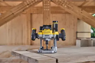 Фрезер акумуляторний безщітковий DeWALT DCW620NT №10