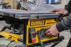 Пила настільна мережева DeWALT DWE7492 №13