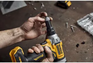 Заклепочник акумуляторний безщітковий DeWALT DCF414E2GT №9