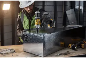 Заклепочник акумуляторний безщітковий DeWALT DCF414NT №10