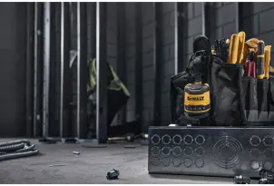 Колонка портативная аккумуляторная DeWALT DCR009 №12
