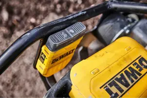 Вібротрамбовка акумуляторна POWERSHIFT DeWALT DCPS660N №6